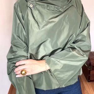 CHAQUETA ASIMETRICA DE TAFETAN VERDE