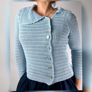 CHAQUETA DE PUNTO ENTALLADA CELESTE