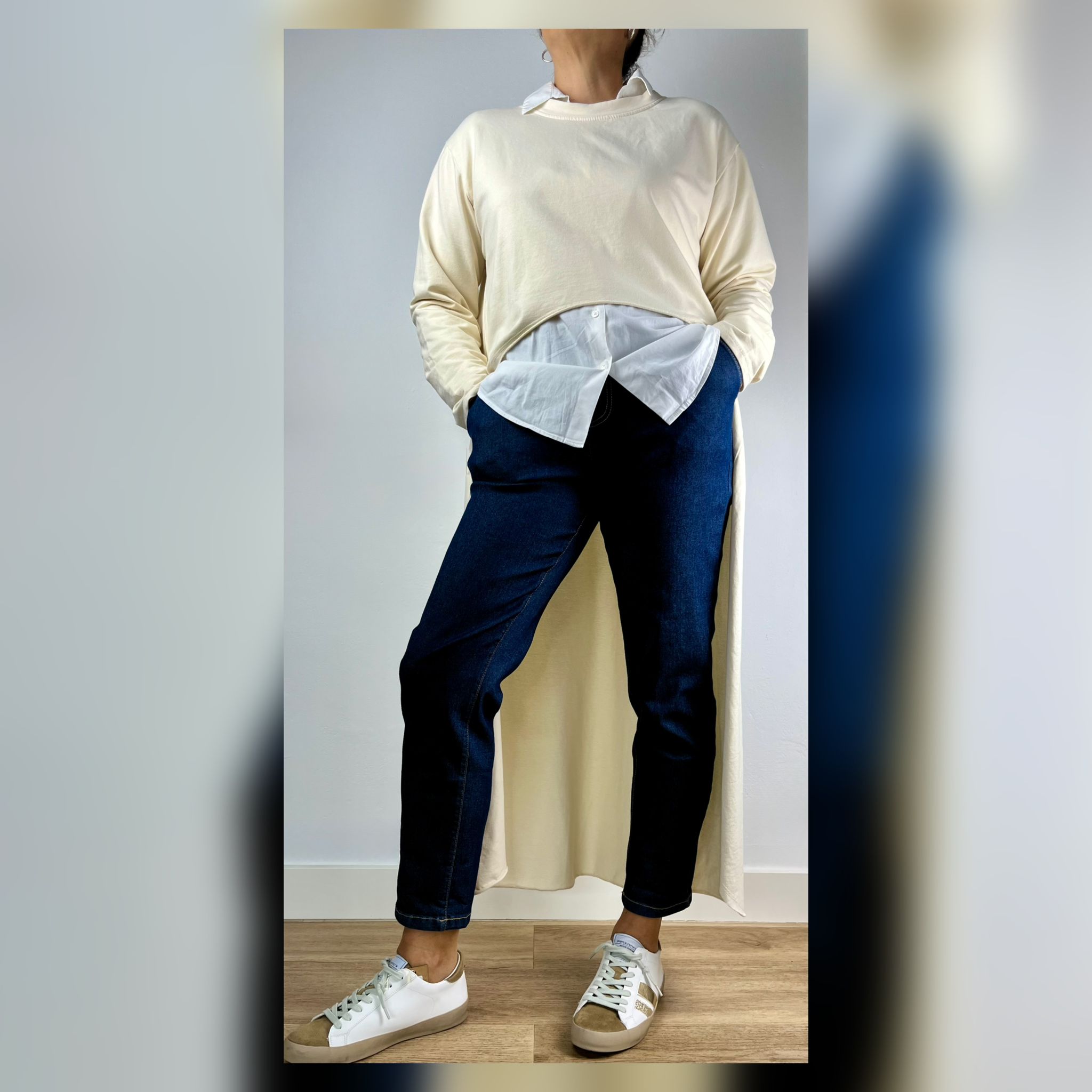 SUDADERA ASIMETRICA TIPO CAPA BEIGE - Imagen 3