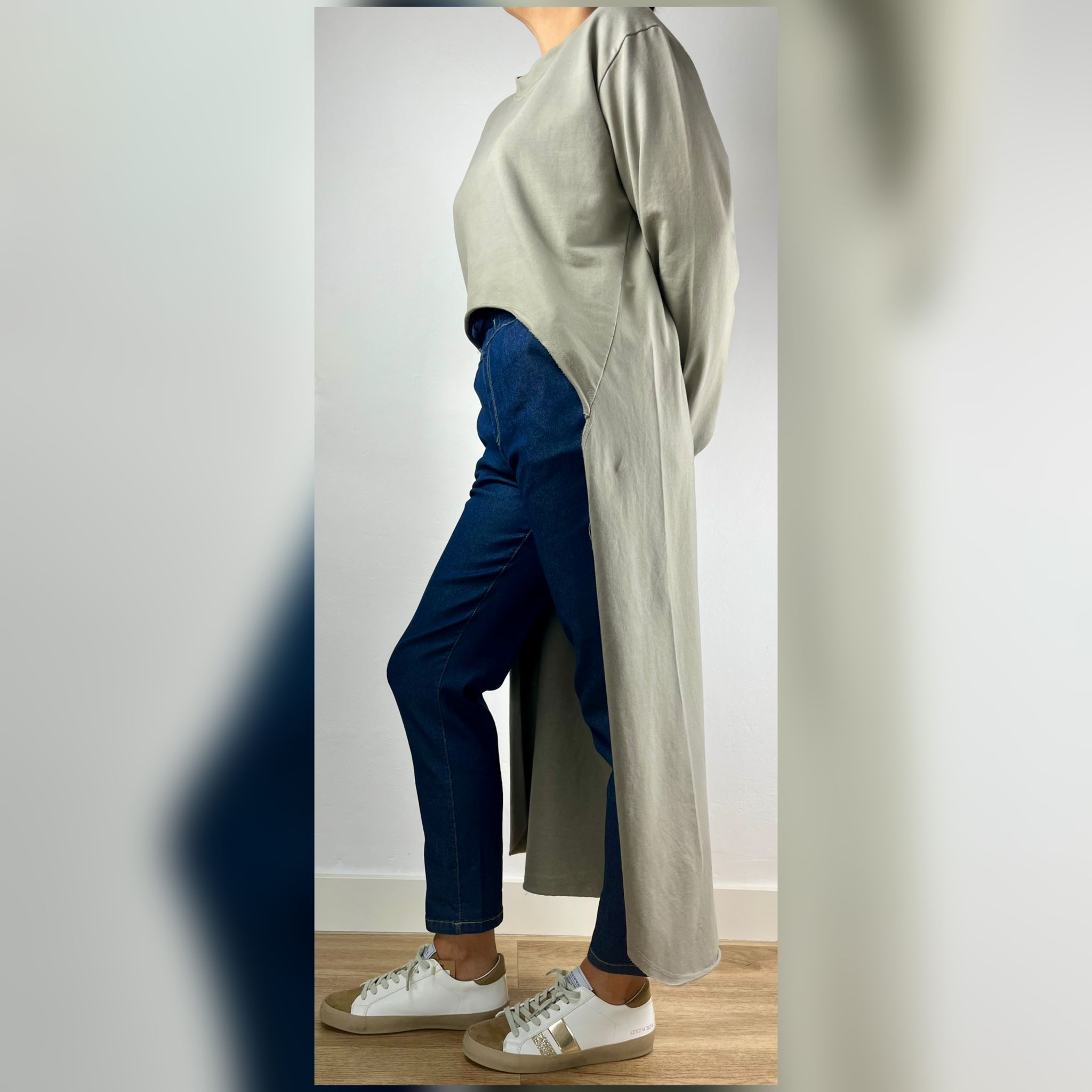 SUDADERA ASIMETRICA TIPO CAPA VERDE - Imagen 2